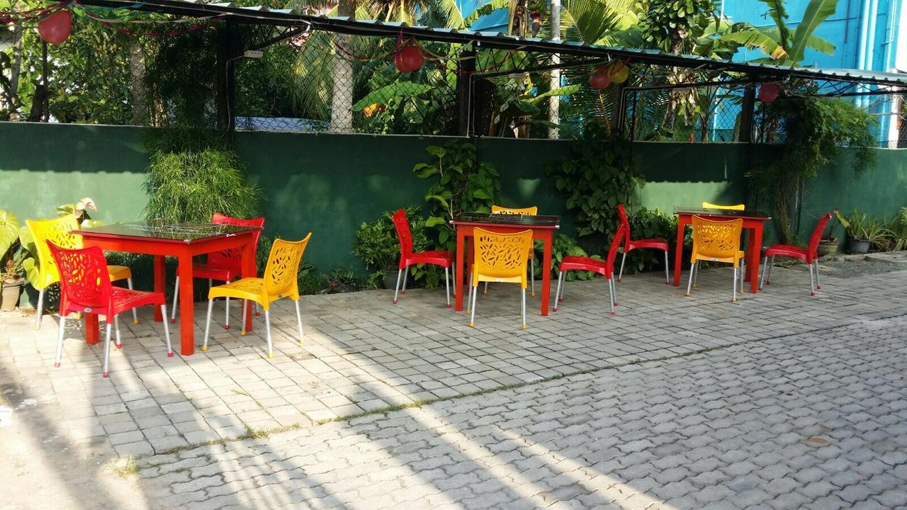 Relax Inn Hikkaduwa Bagian luar foto